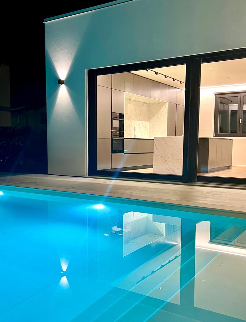Piscina in kit Magiline da 4 x 8 mt altezza 1.5 mt con scala a angolo - immagine 39