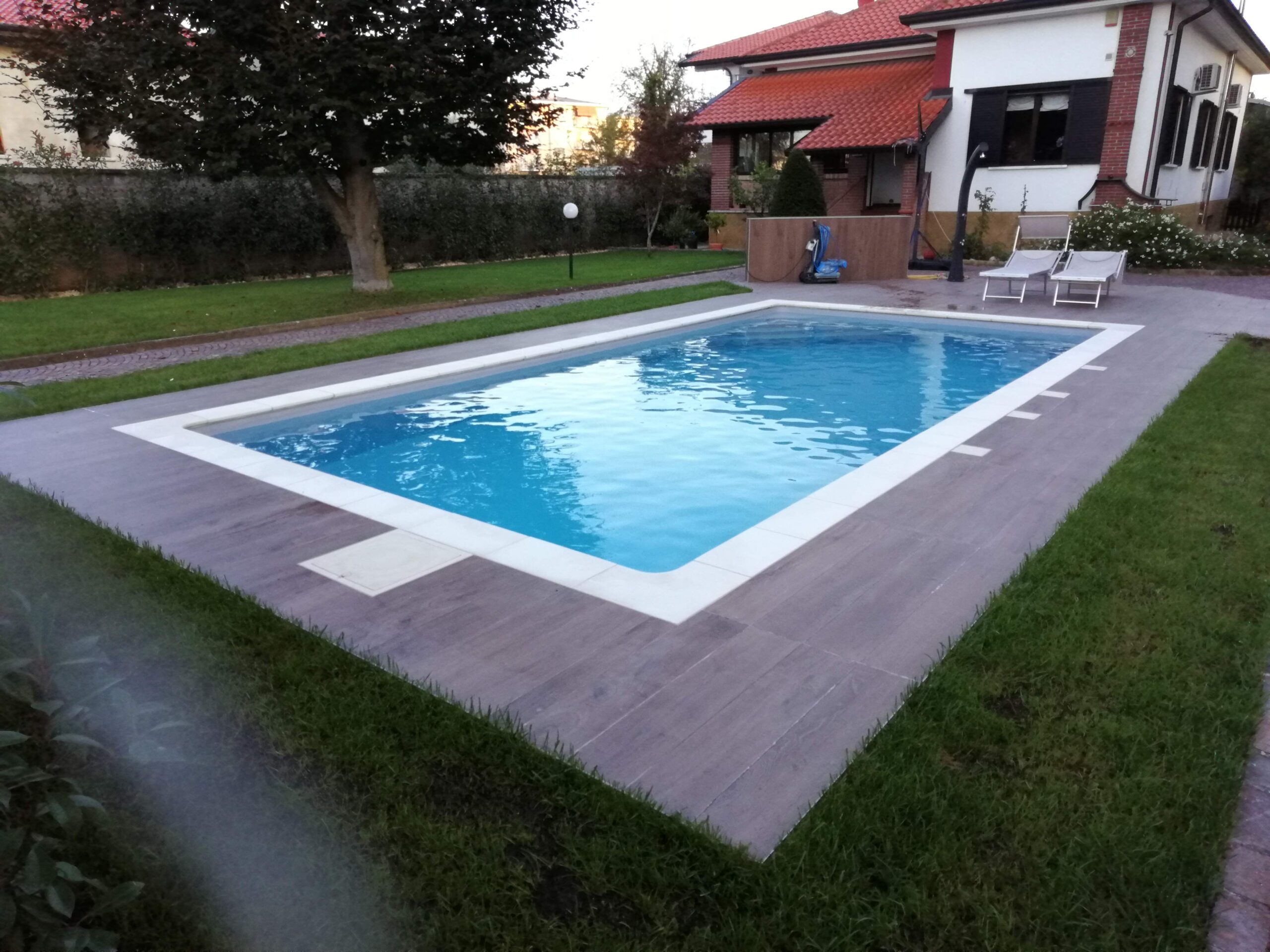 Piscina in kit Magiline da 4 x 8 mt altezza 1.5 mt con scala a angolo - immagine 14