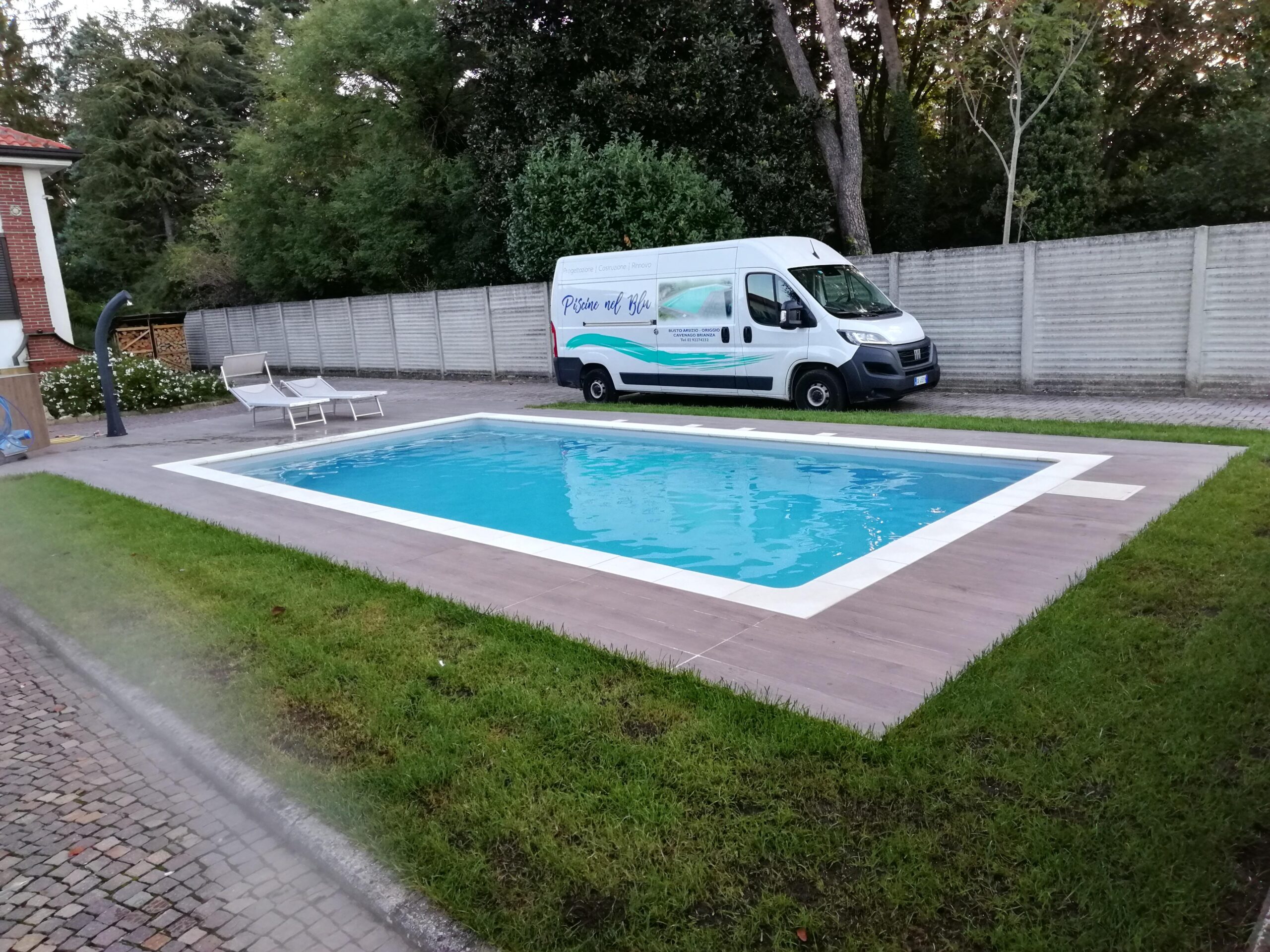 Piscina in kit Magiline da 4 x 8 mt altezza 1.5 mt con scala a angolo - immagine 12